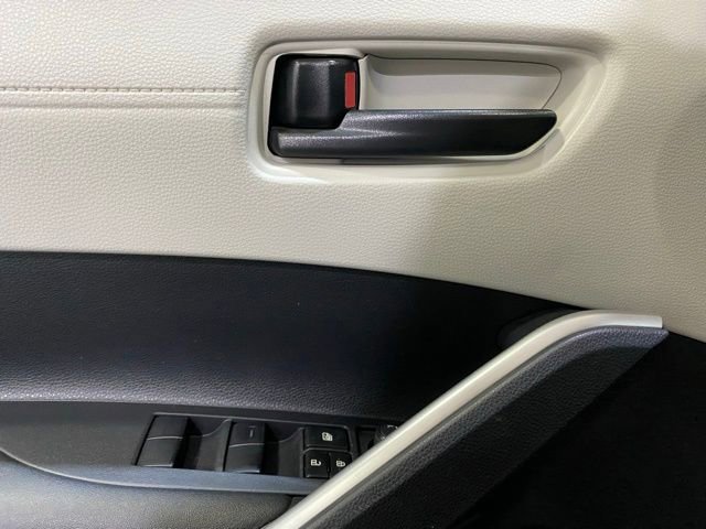 Certified 2023 Toyota Corolla Cross LE image 13