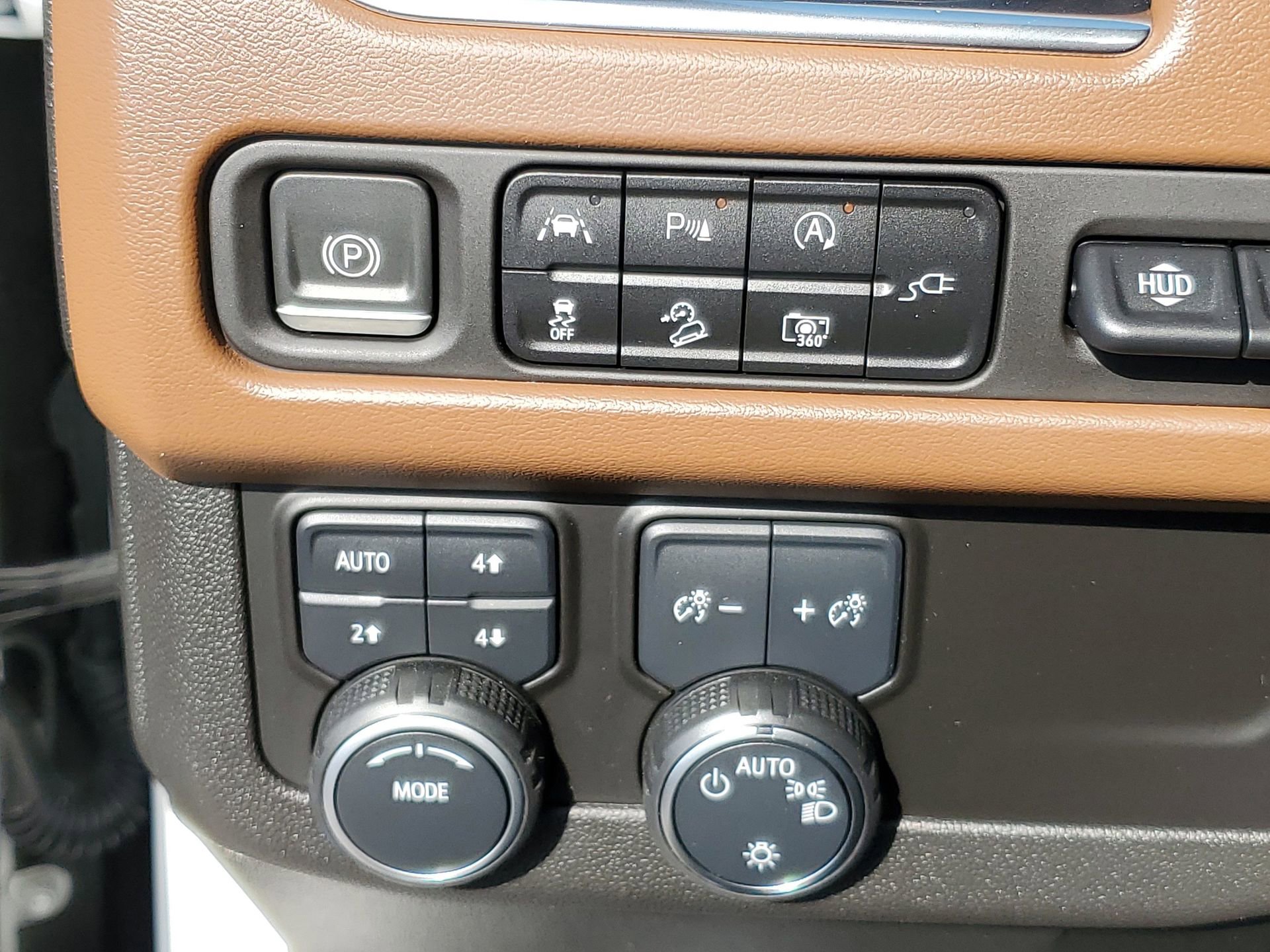 Used 2022 Chevrolet Tahoe High Country image 23