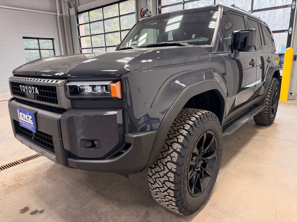 Used 2025 Toyota Land Cruiser image 5