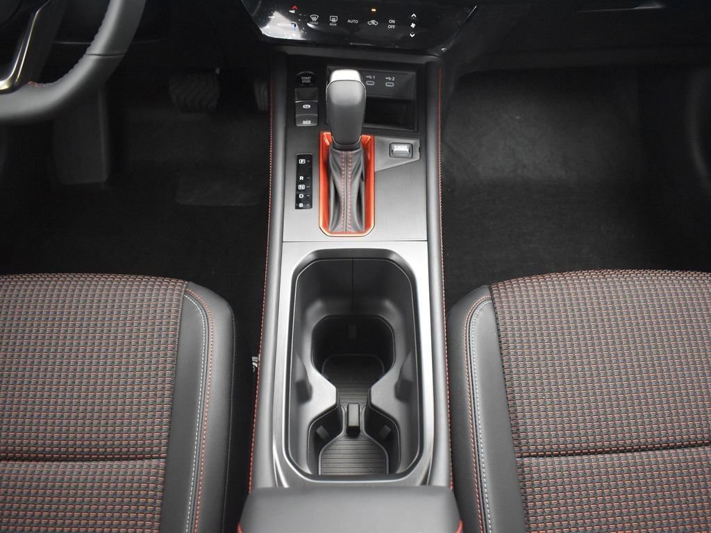 New 2026 Nissan Kicks SR w/ Illumination Package image 12