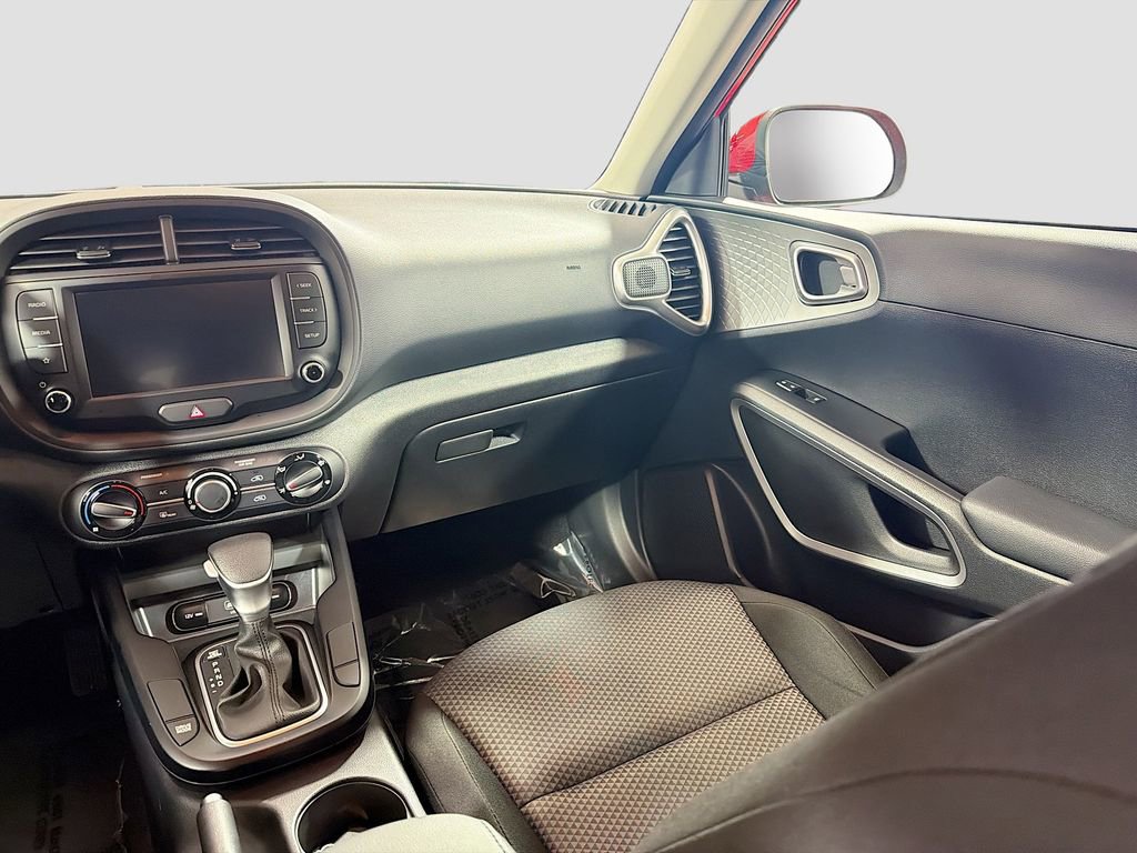 Used 2023 Kia Soul FWD image 23