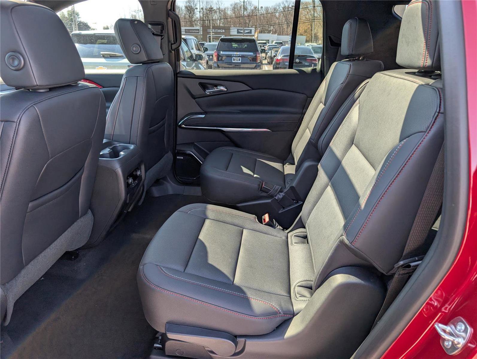 New 2026 Chevrolet Traverse Z71 w/ Enhanced Driving Package AWD/4WD image 14