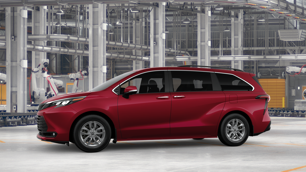 New 2026 Toyota Sienna XLE FWD image 5
