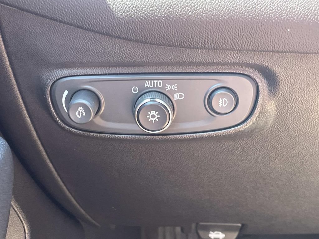 Used 2022 Chevrolet Equinox Premier FWD image 30