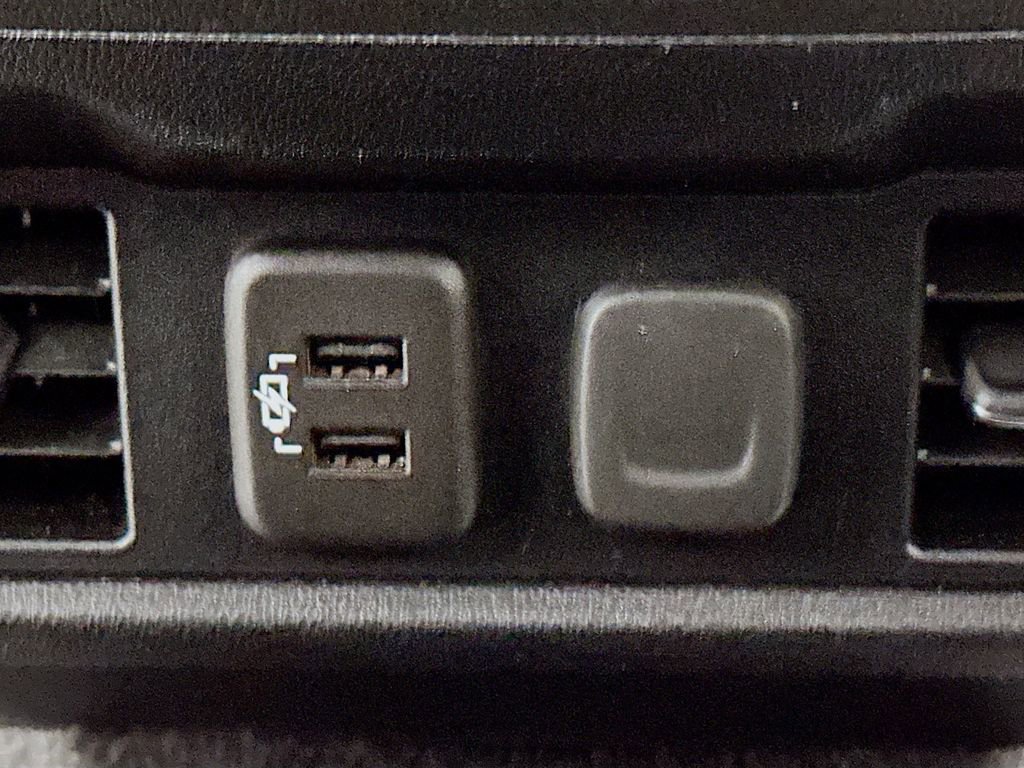 Used 2020 Chevrolet Silverado 1500 RST w/ All-Star Edition image 26