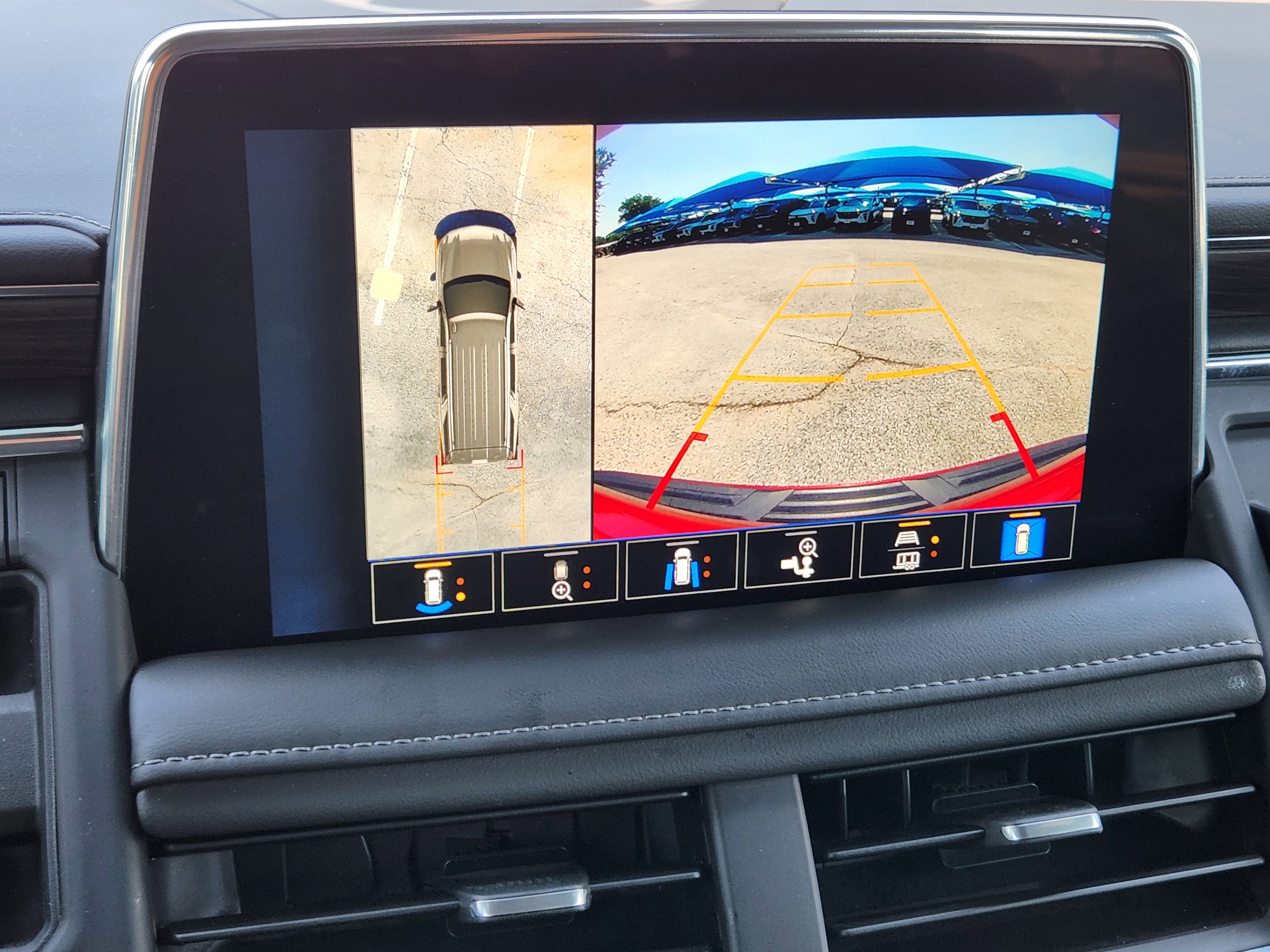 Certified 2022 Chevrolet Tahoe Z71 w/ Luxury Package image 18