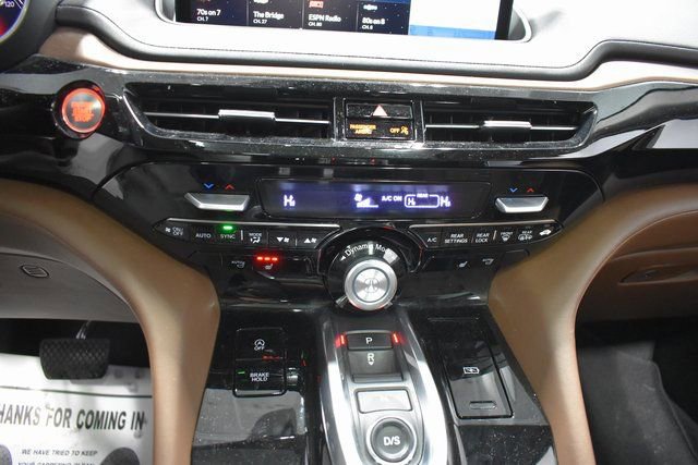 Used 2023 Acura MDX SH-AWD w/ Technology Package image 21