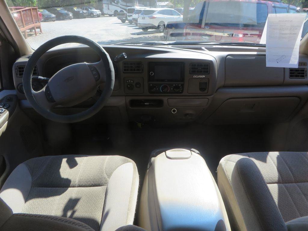 Used 2000 Ford Excursion XLT image 15