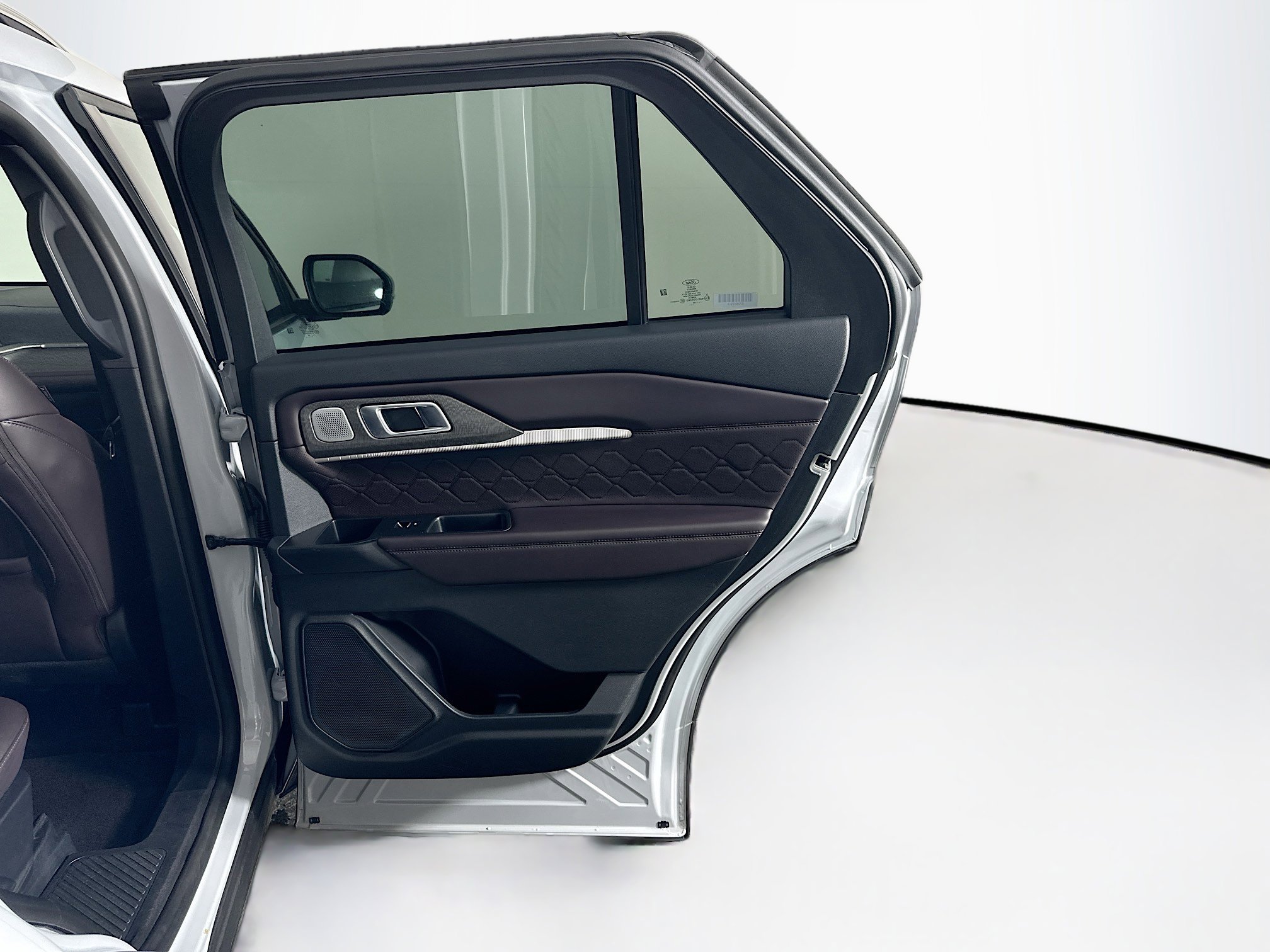 Used 2025 Ford Explorer Platinum w/ LUX Leather Package image 34