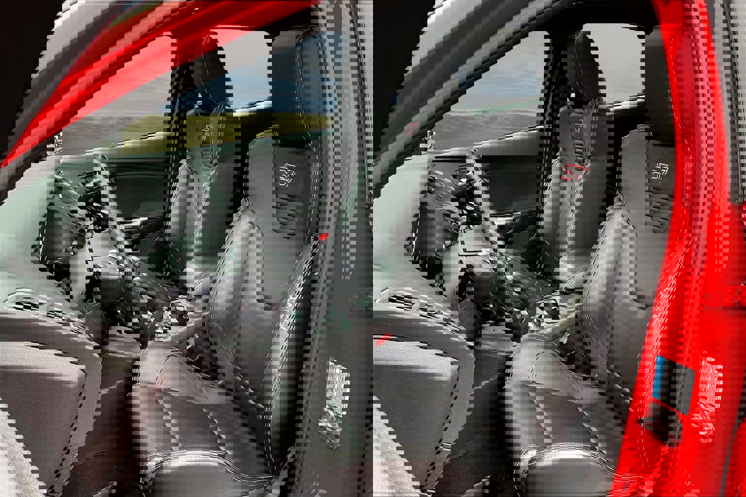 Used 2014 Ford Focus ST w/ Equipment Group 202A FWD image 13