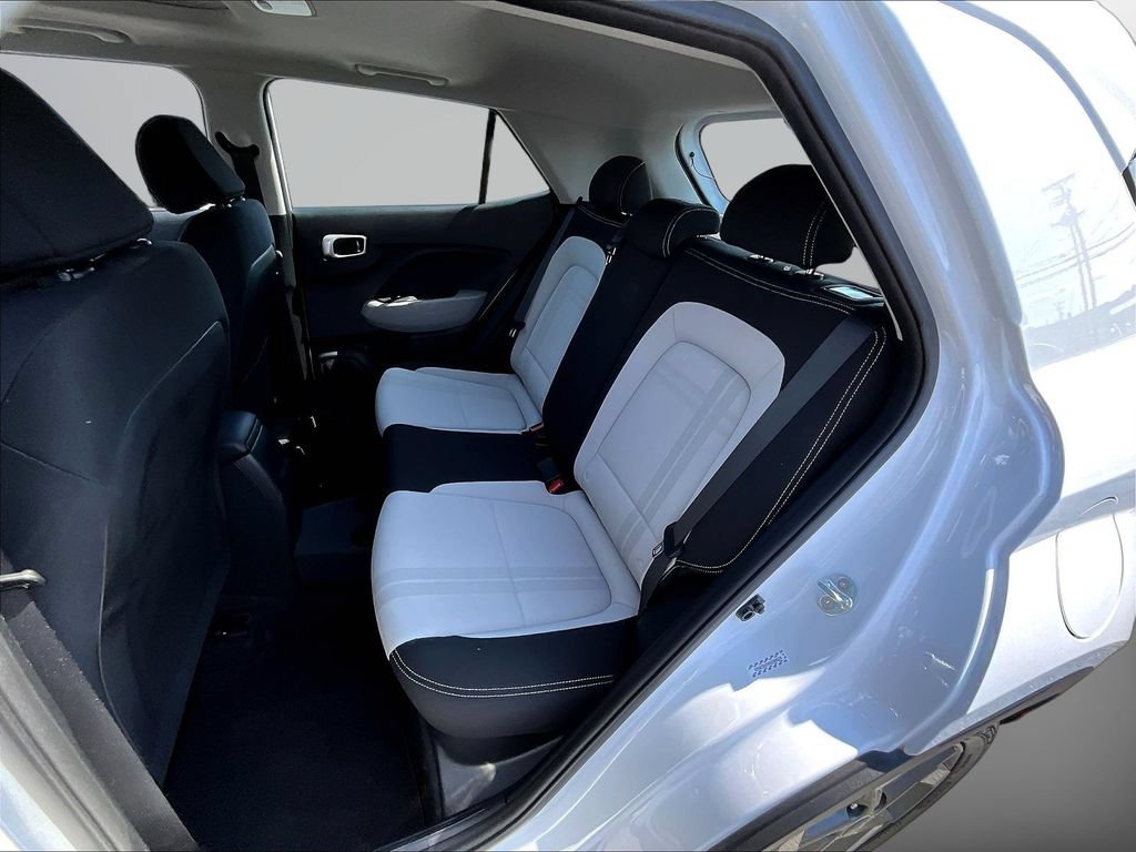 Certified 2022 Hyundai Venue SEL w/ Cargo Package FWD image 21