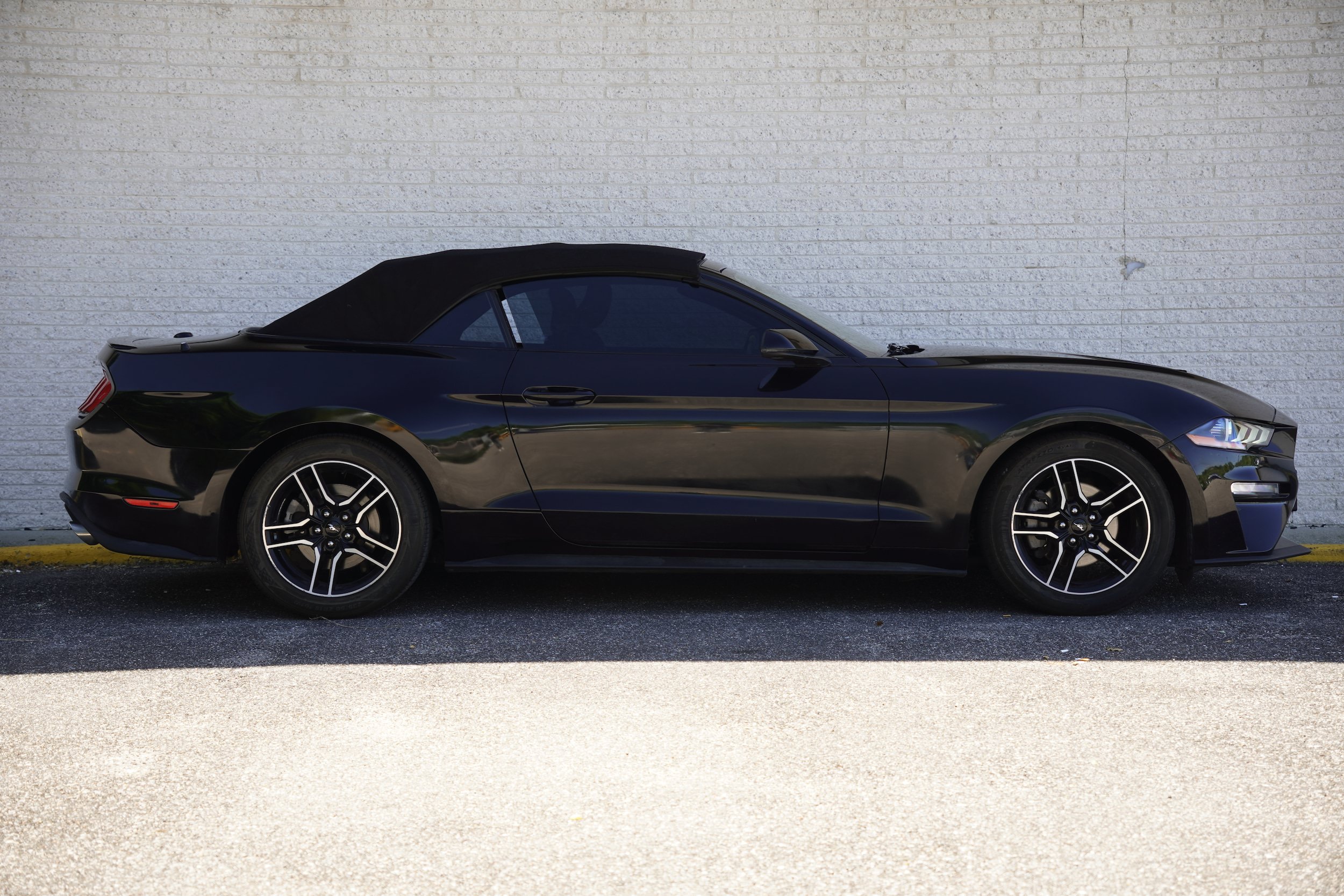 Used 2023 Ford Mustang Premium w/ Equipment Group 201A RWD image 14