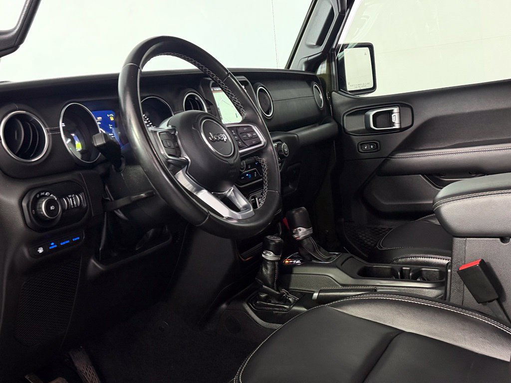 Used 2022 Jeep Wrangler Unlimited Sahara w/ Safety Group AWD/4WD image 15