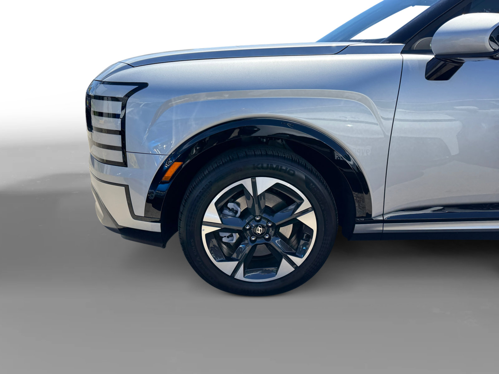 Certified 2026 Hyundai Palisade Limited AWD/4WD image 9