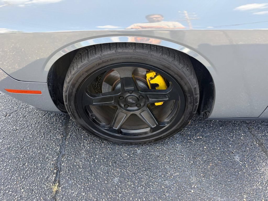 Used 2017 Dodge Challenger R/T Plus RWD image 12