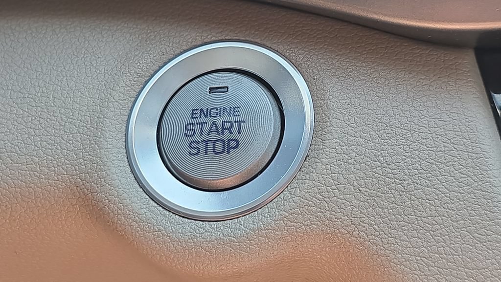 Used 2017 Hyundai Elantra Value Edition w/ Cargo Package FWD image 30