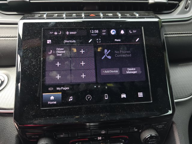 Used 2025 Jeep Grand Cherokee Altitude RWD image 19