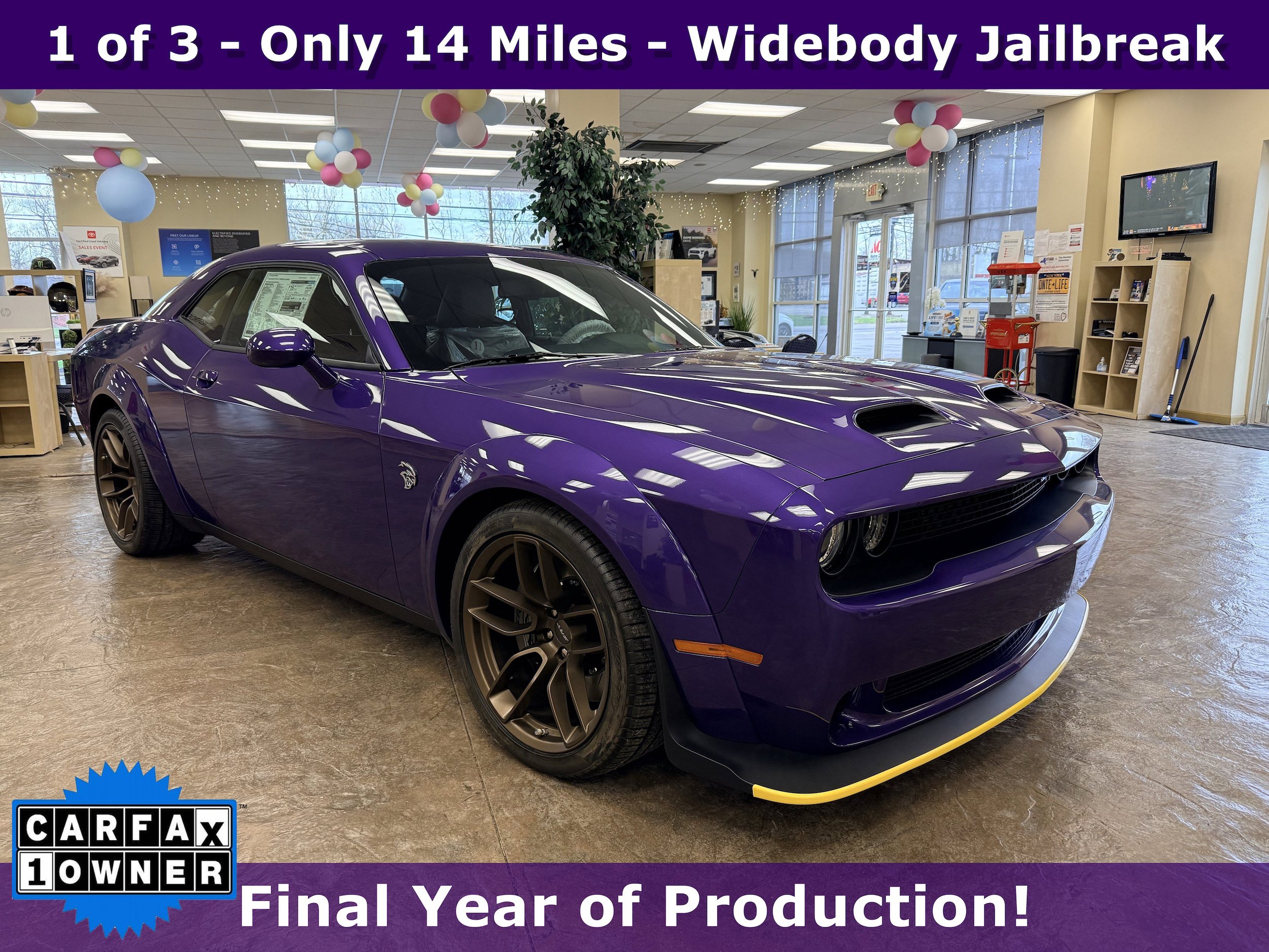 Used 2023 Dodge Challenger SRT Hellcat RWD image 1