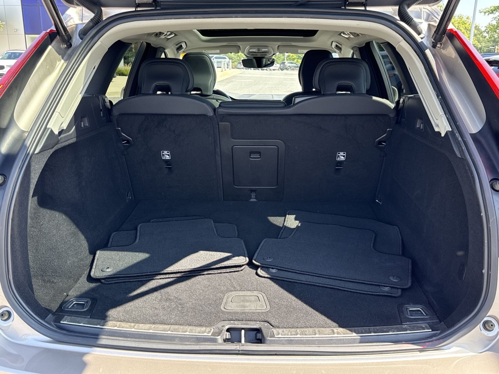Certified 2023 Volvo XC60 B5 Plus w/ Climate Package AWD/4WD image 26