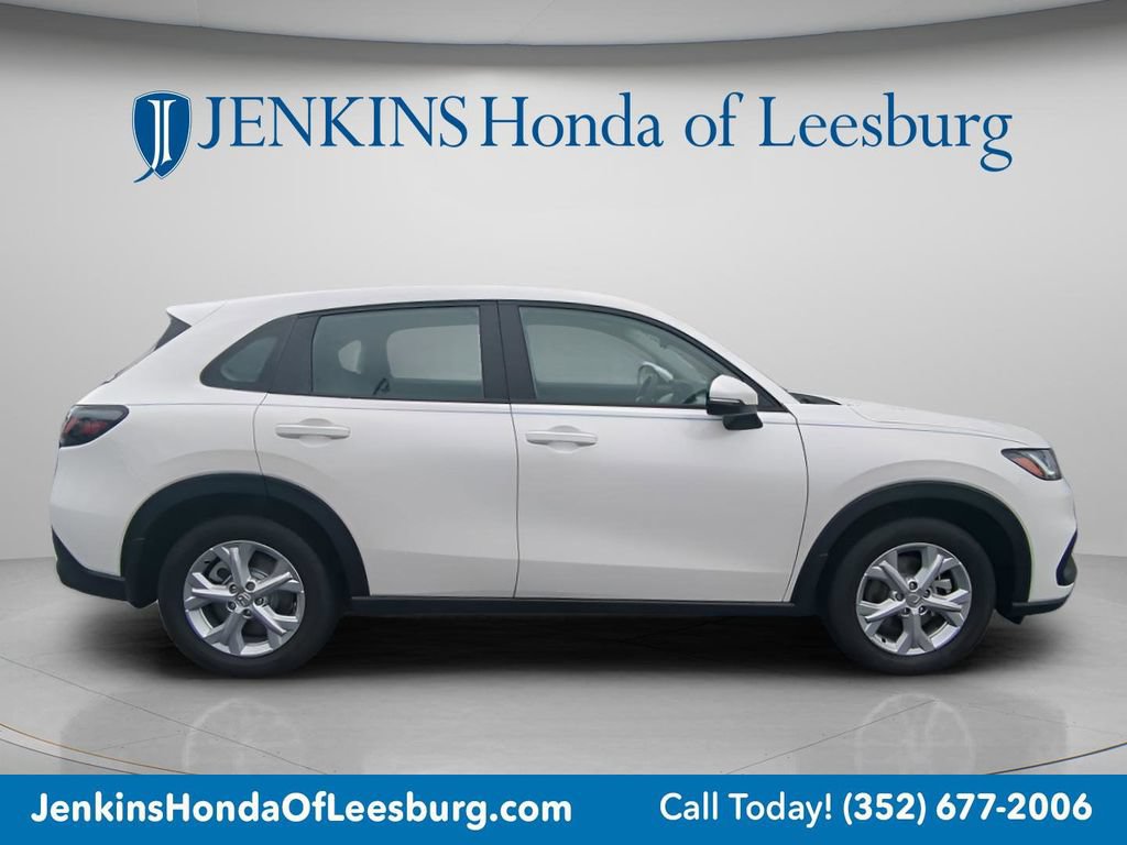 Certified 2024 Honda HR-V LX image 3