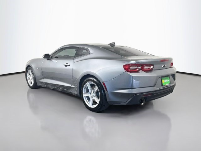 Used 2020 Chevrolet Camaro LT RWD image 7
