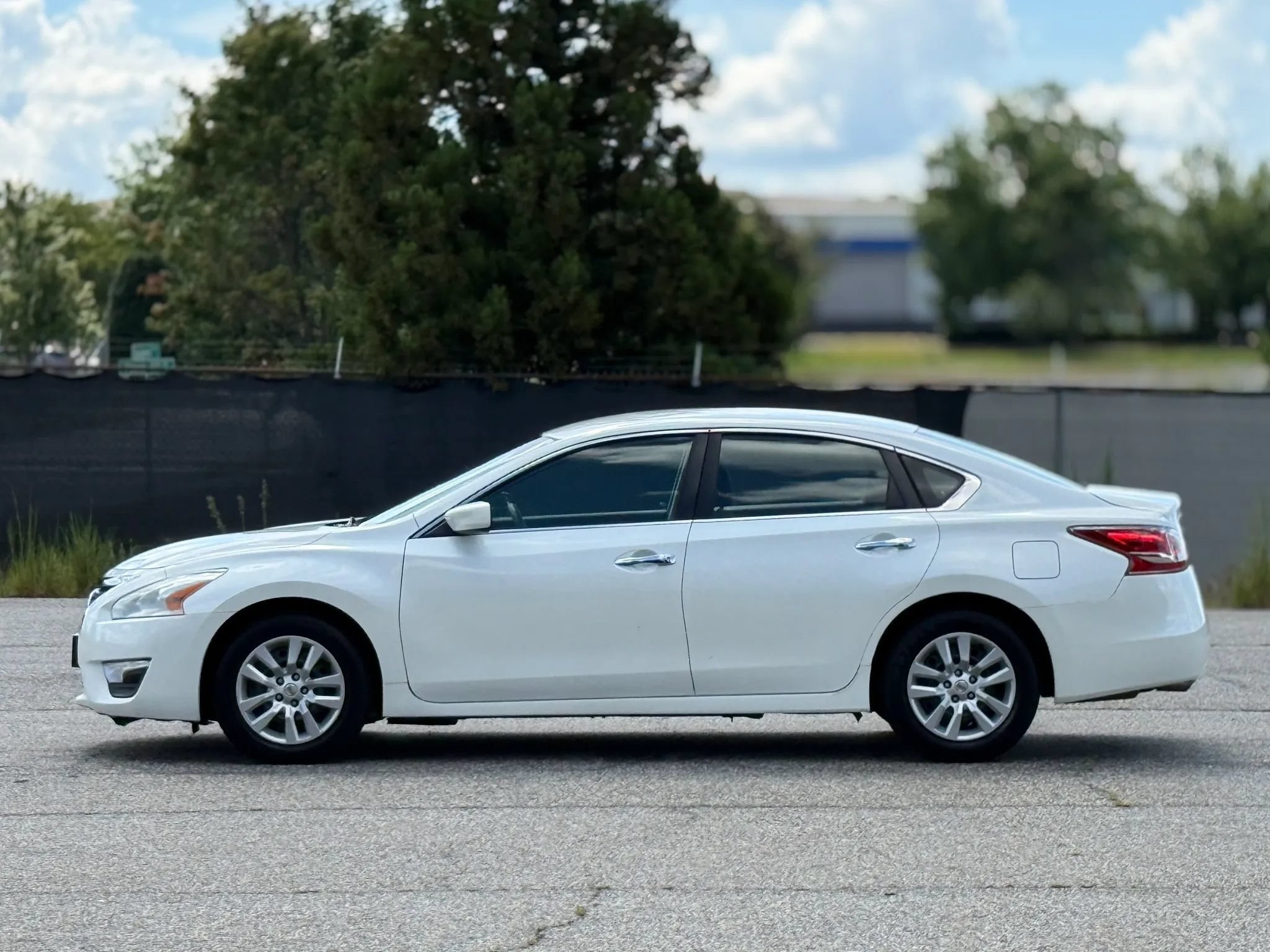 Used 2014 Nissan Altima 2.5 S FWD image 8