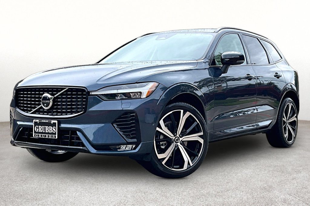 Certified 2025 Volvo XC60 B5 Ultra w/ Protection Package Premier AWD/4WD image 15