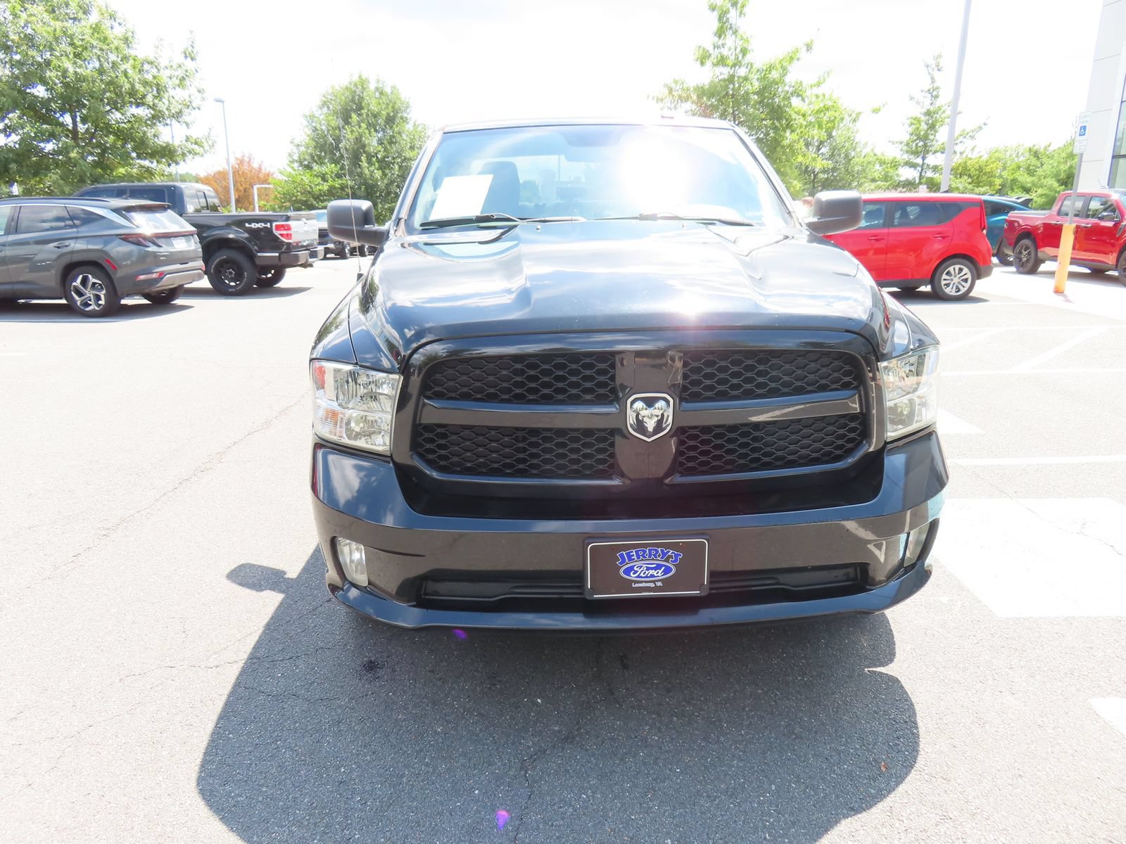 Used 2018 RAM 1500 Express AWD/4WD image 2