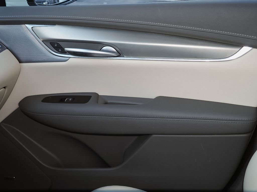 Used 2023 Cadillac XT5 Premium Luxury w/ Technology Package image 27