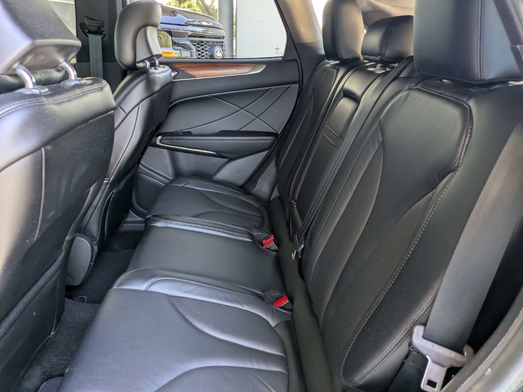 Used 2018 Lincoln MKC Select w/ Select Plus Package FWD image 15