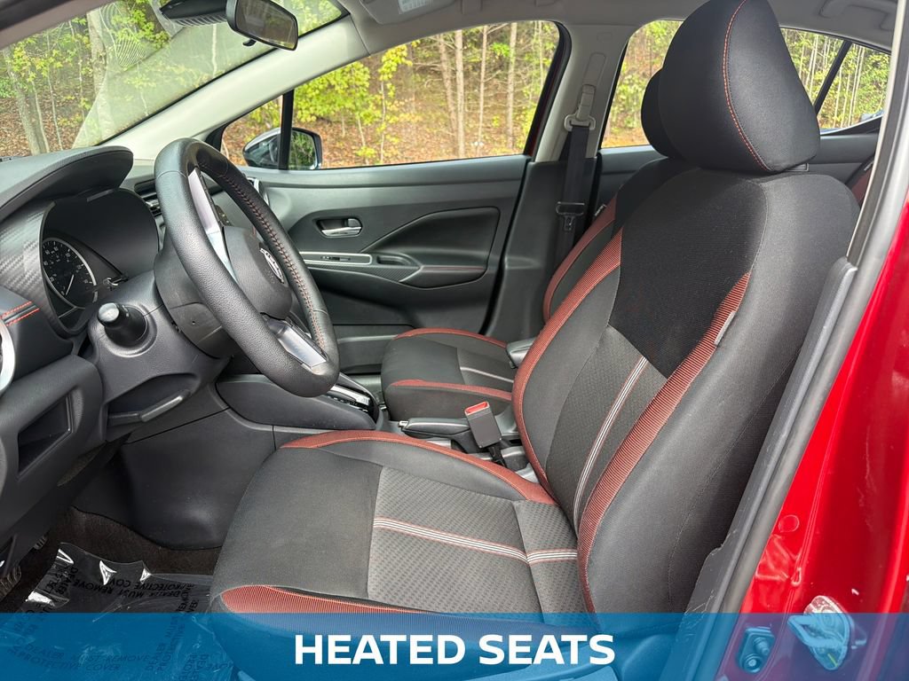 Used 2025 Nissan Versa SR FWD image 13