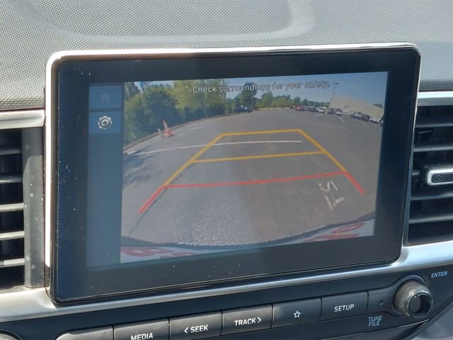 Used 2025 Hyundai Venue SEL FWD image 28