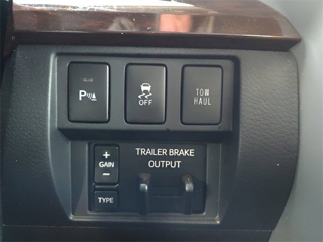 Used 2017 Toyota Tundra Limited image 28