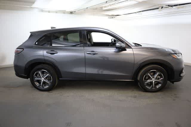 Used 2025 Honda HR-V EX-L image 8