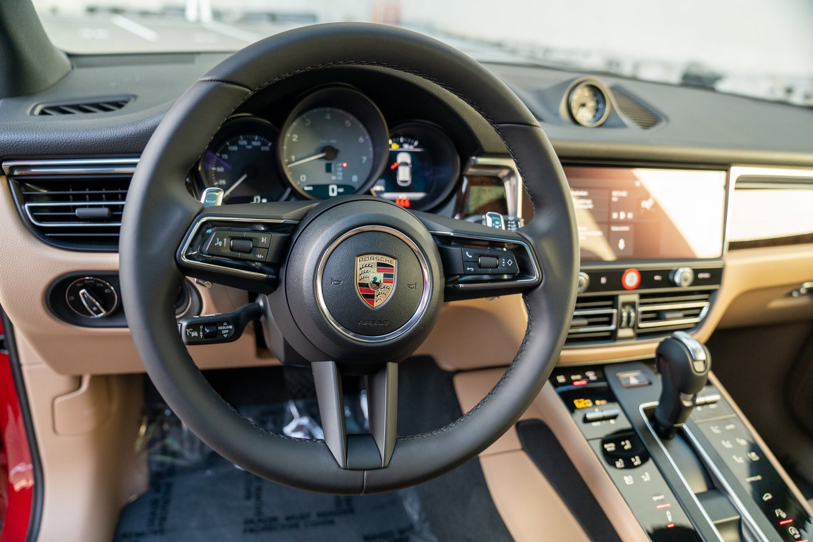 New 2026 Porsche Macan S image 12
