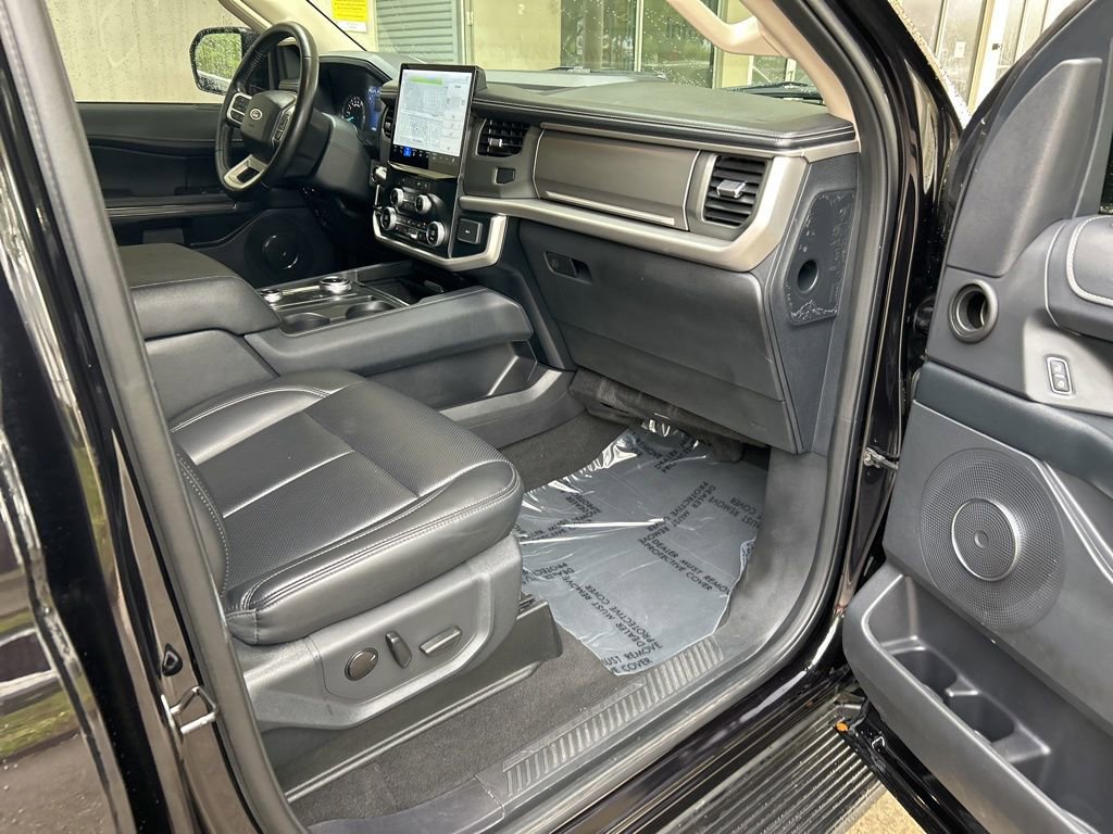 Used 2024 Ford Expedition Max XLT AWD/4WD image 25