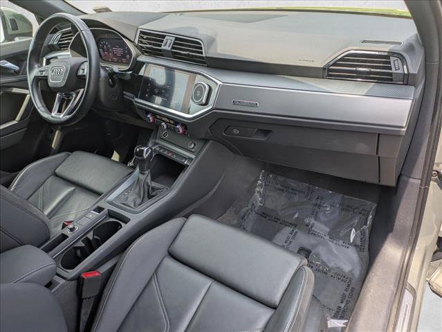 Used 2021 Audi Q3 2.0T Premium w/ Convenience Package AWD/4WD image 22