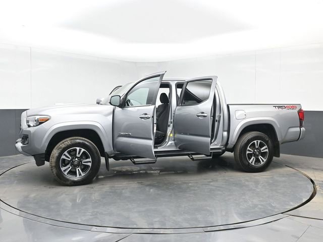 Used 2019 Toyota Tacoma TRD Sport AWD/4WD image 50