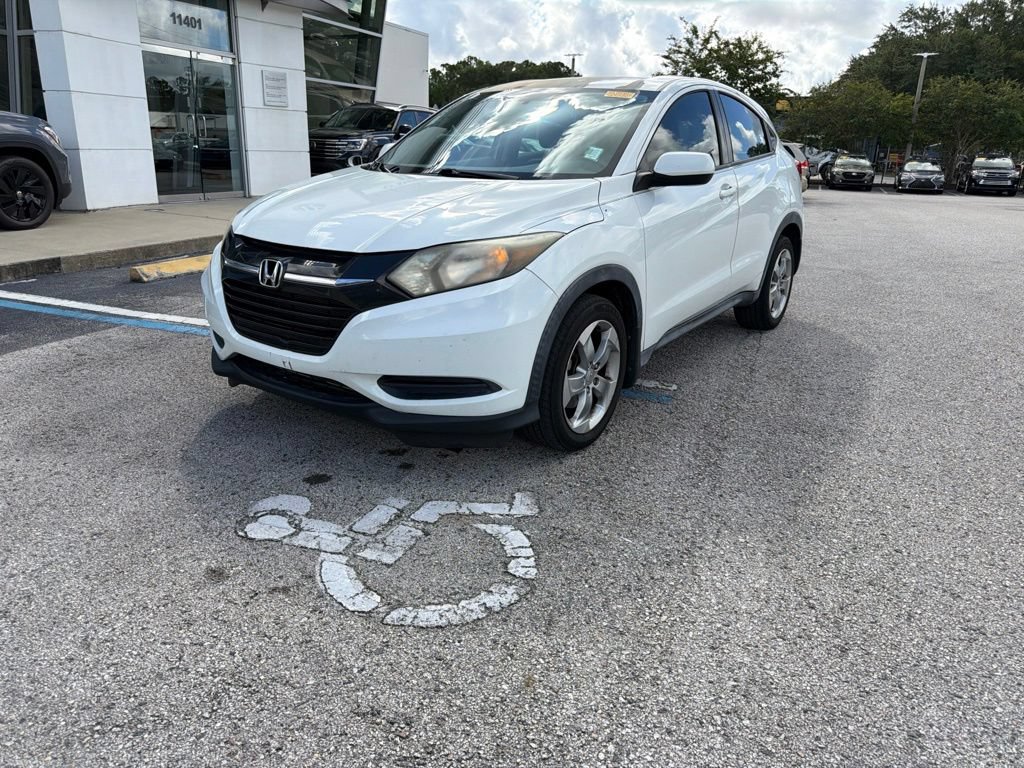 Used 2017 Honda HR-V LX image 30