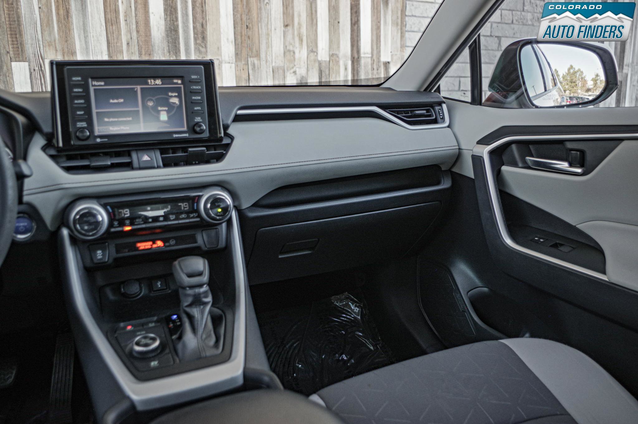 Used 2020 Toyota RAV4 XLE w/ Convenience Package image 18