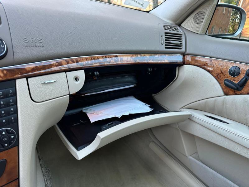 Used 2006 Mercedes-Benz E 500 Sedan image 29