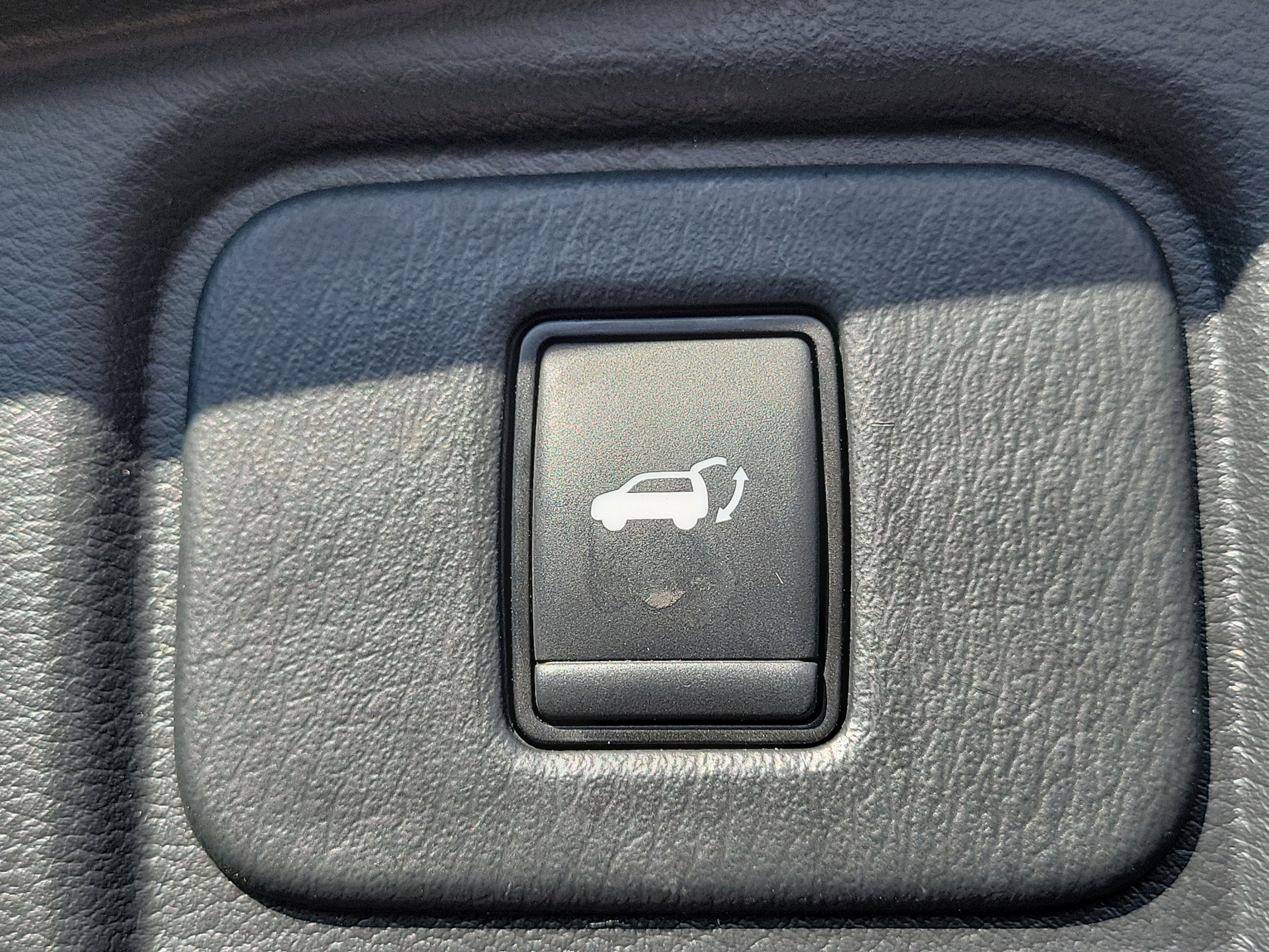 Used 2020 Nissan Murano SL w/ Moonroof Package image 9