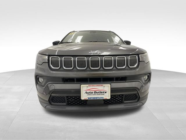 Used 2022 Jeep Compass Latitude AWD/4WD image 2
