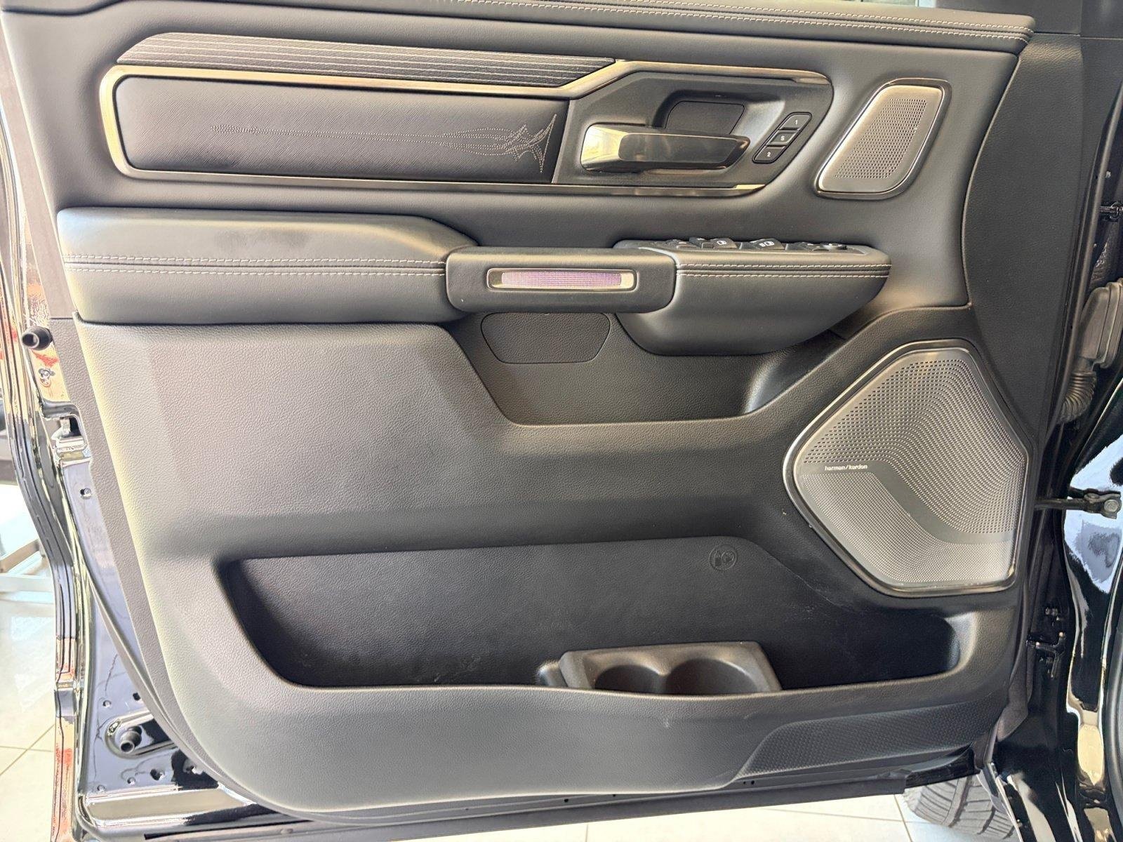 Used 2021 RAM 1500 Limited AWD/4WD image 13