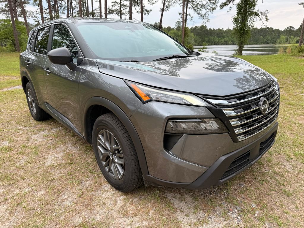 Used 2024 Nissan Rogue S FWD image 7