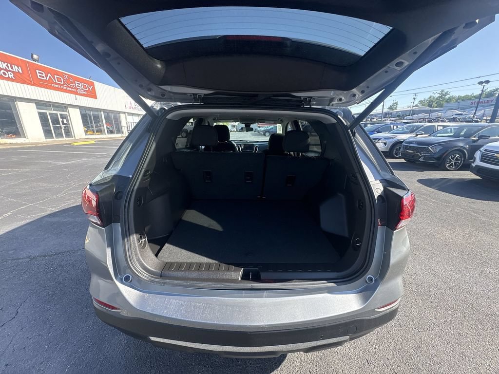 Used 2024 Chevrolet Equinox LT FWD image 18