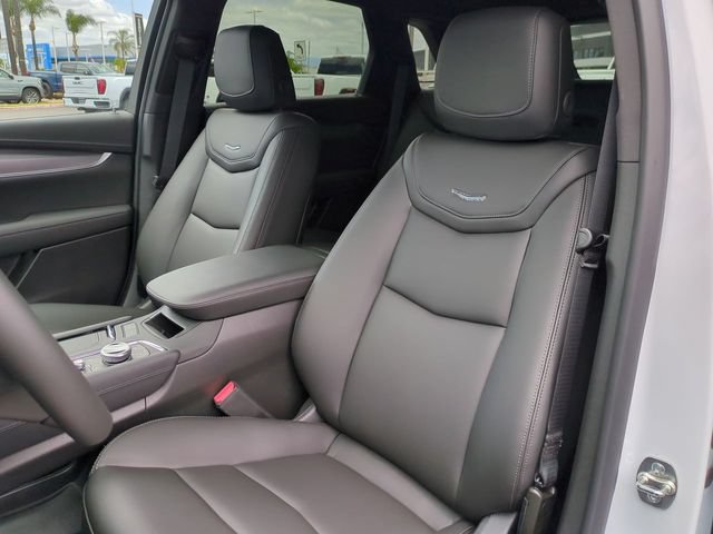 New 2026 Cadillac XT5 Luxury FWD image 18