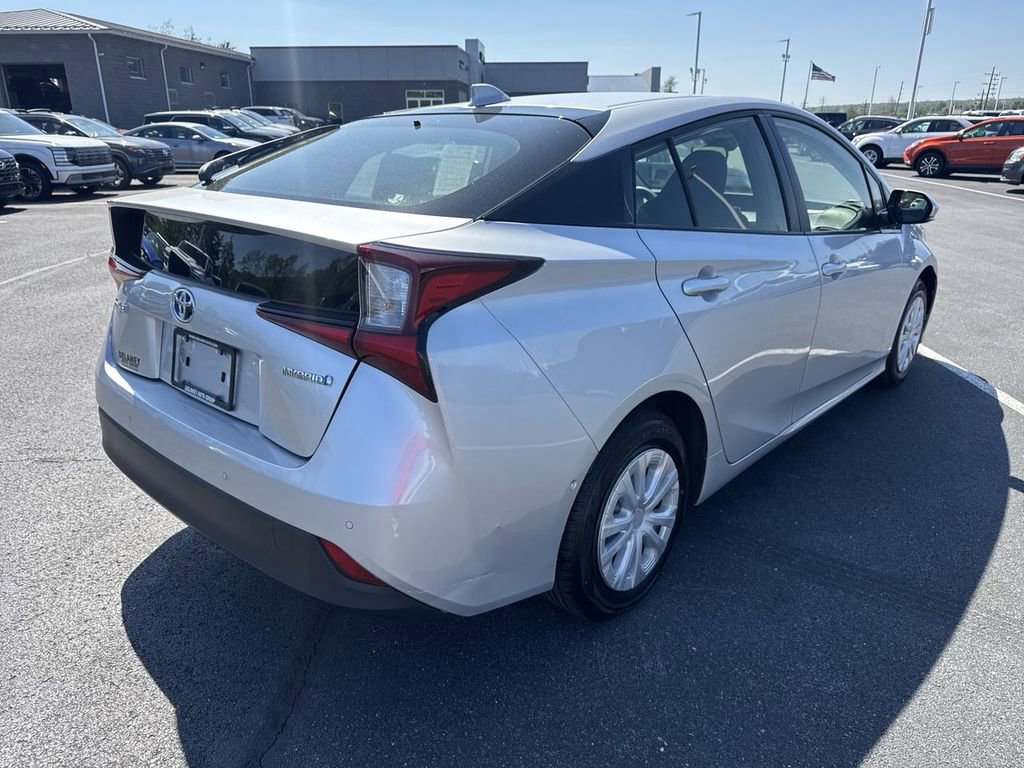 Used 2020 Toyota Prius LE FWD image 8