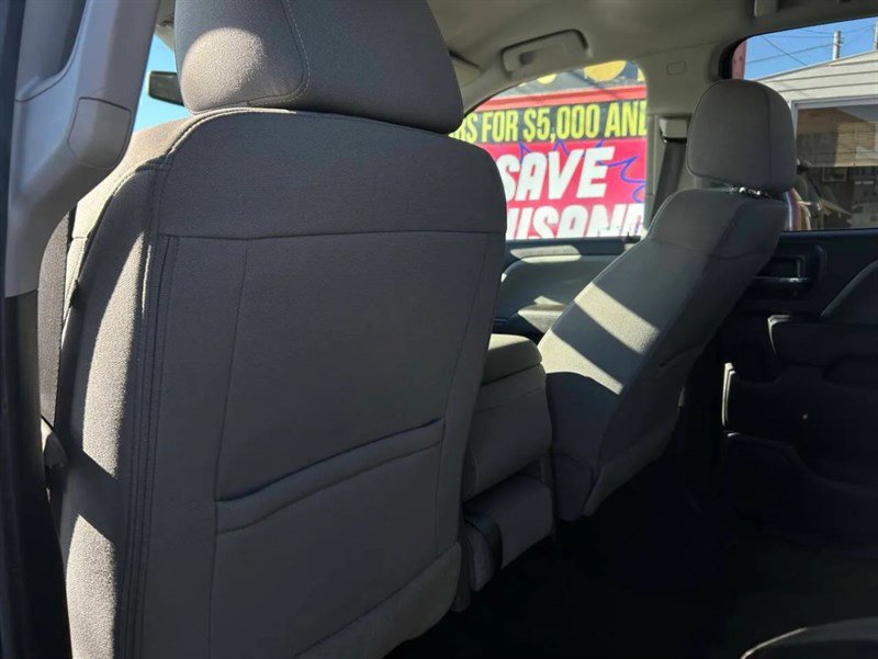 Used 2017 Chevrolet Silverado 1500 Custom w/ Custom Convenience Package image 17