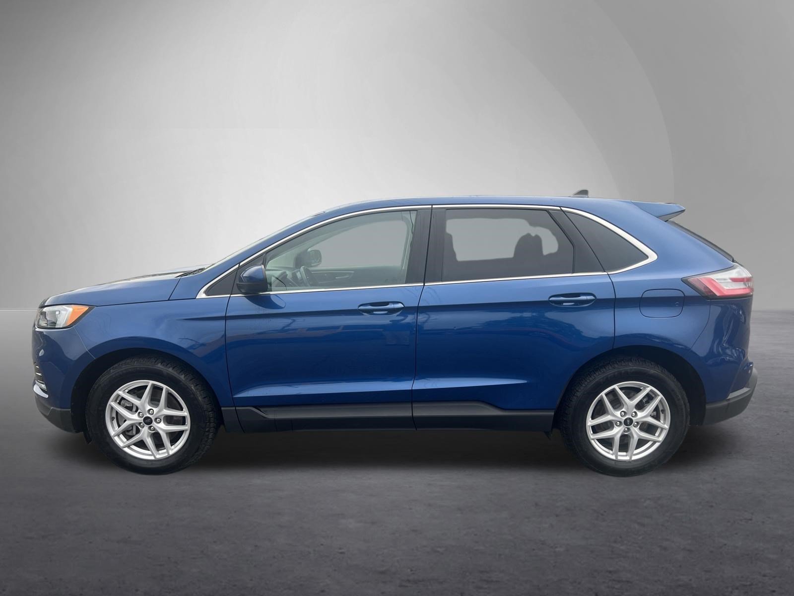 Used 2024 Ford Edge SEL AWD/4WD image 7